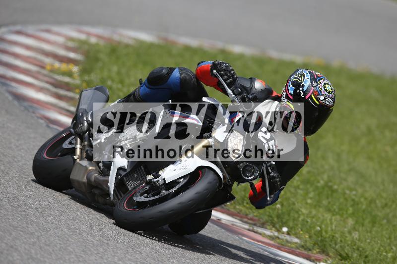 /Archiv-2024/29 12.06.2024 MOTO.CH Track Day ADR/Gruppe rot/25